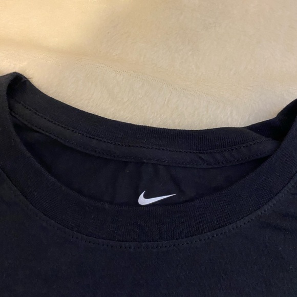 Nike Black Camp Sort Sleeve Tee- NWT - Picture 4 of 5